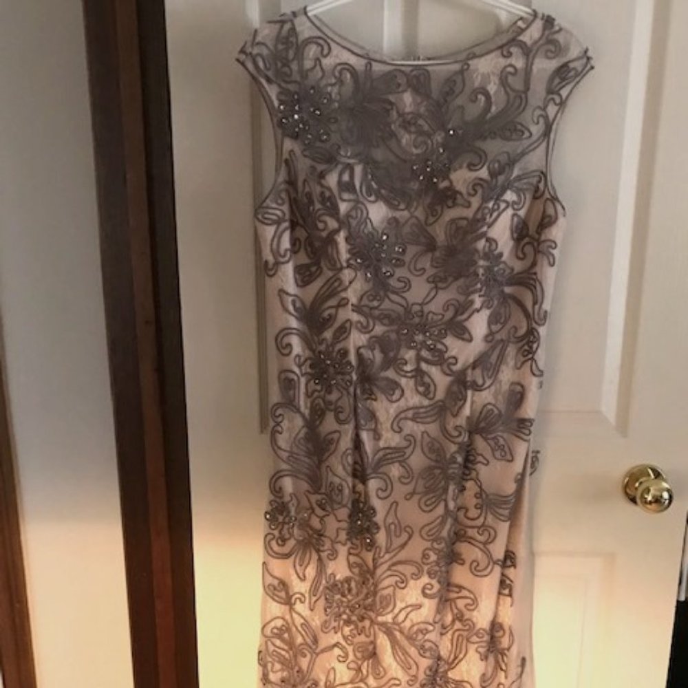 Stunning Cameron Blake Mother of the Groom Pink & Grey Dress - Size 12